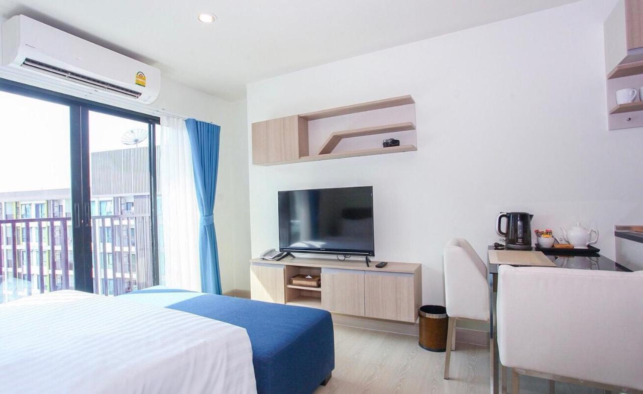 Niche Mono Sukhumvit 50 By Ariva Hotel Bangkok Exterior photo